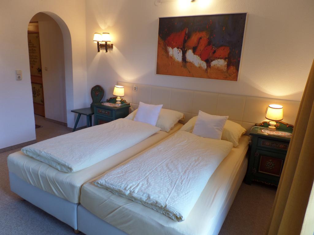 Landhaus Sonnenberg St. Anton am Arlberg Zimmer foto