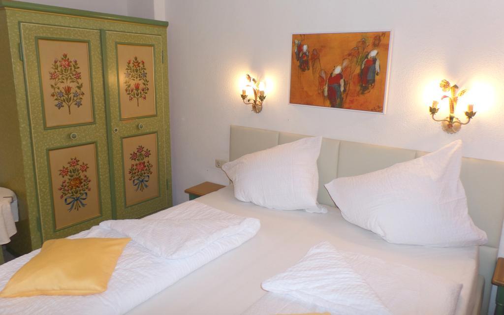 Landhaus Sonnenberg St. Anton am Arlberg Zimmer foto