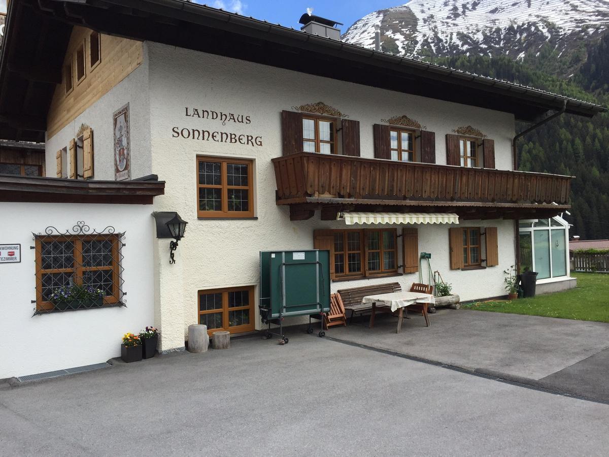 Landhaus Sonnenberg St. Anton am Arlberg Exterior foto
